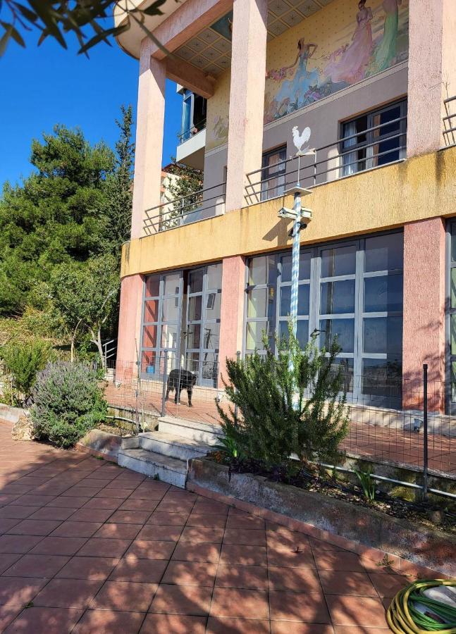 Vive Mare Hotel Sarandë Eksteriør billede