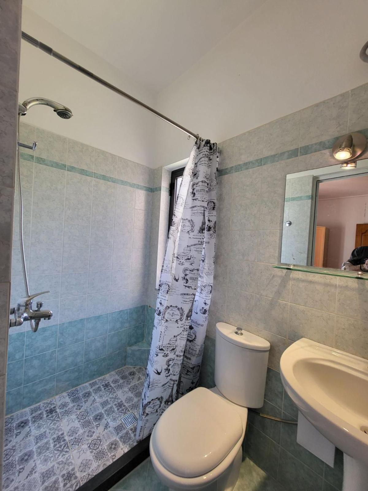 Vive Mare Hotel Sarandë Eksteriør billede